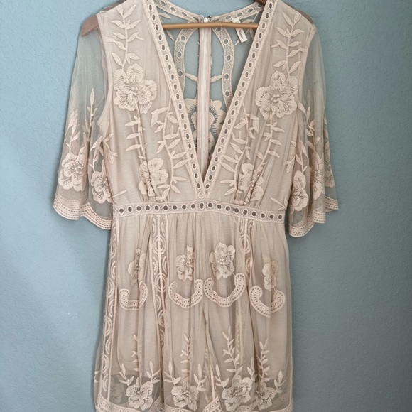 Wishlist Pants - Wishlist Cream Lace Romper
